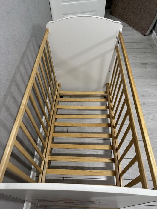 Продам детскую манежку