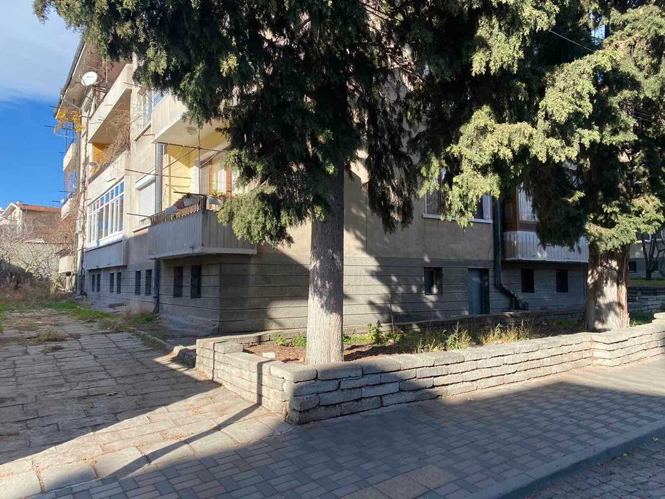 Продава се Тристаен апартамент в Карлово - 100 кв.м за 1173 €/кв.м - Снимка #15