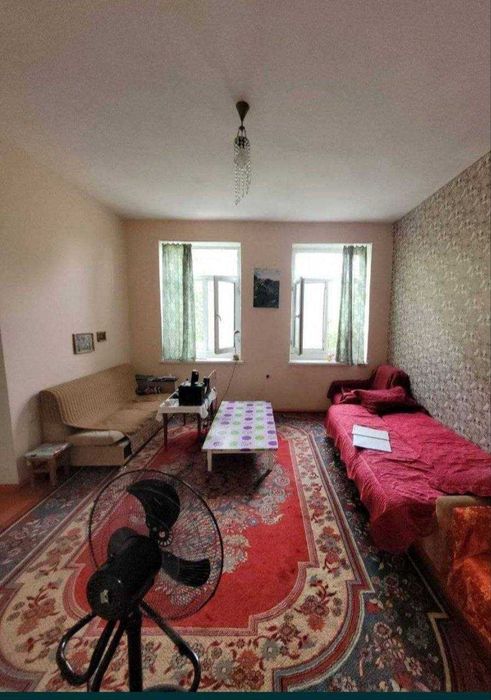 Аренда 1 комнатной квартиры. Парк Фуркат. 45м2. Переделанная в 2 комн.