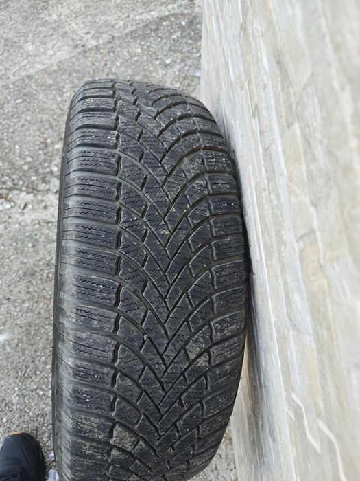 Гуми Bridgestone Blizzak 235/65/17