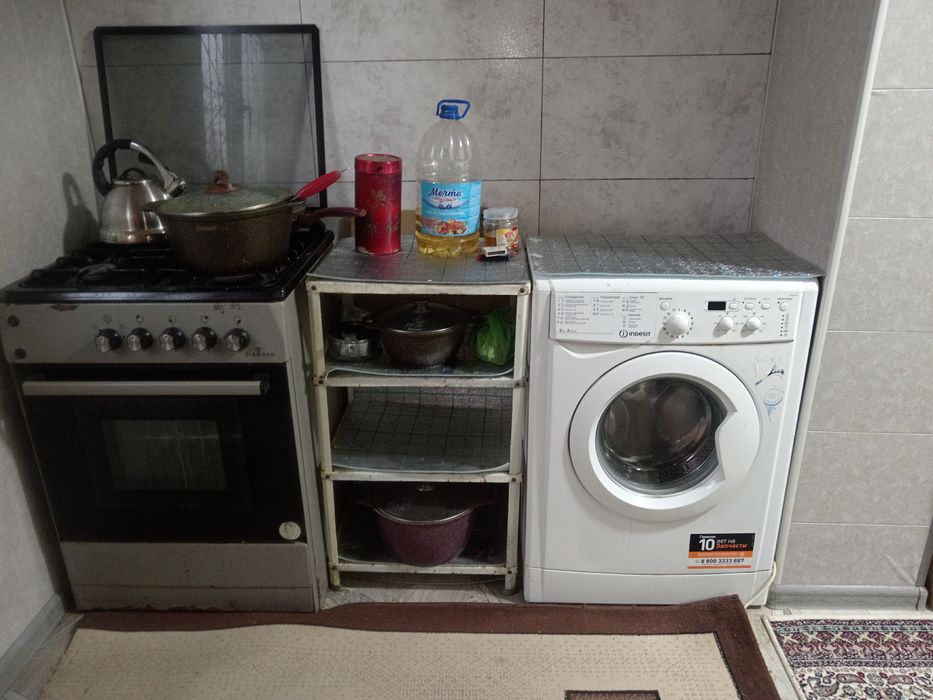 Чирчик шахар 3 м/р 2х Нархи 32.000$ Бош толов ва паспорт бн Ипотека