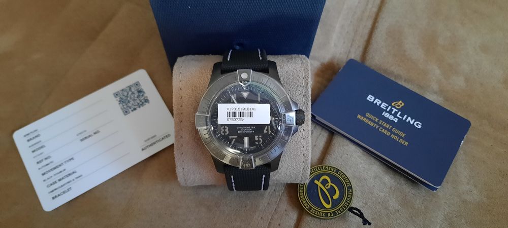 Ceas Breitling Avenger Automatic Seawolf Night Mission