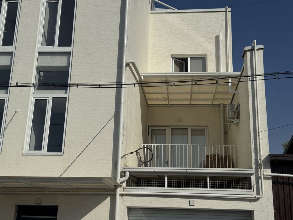 Shofayzda joylashgan yanggi qurilgan pod klyuch uyimni sotaman