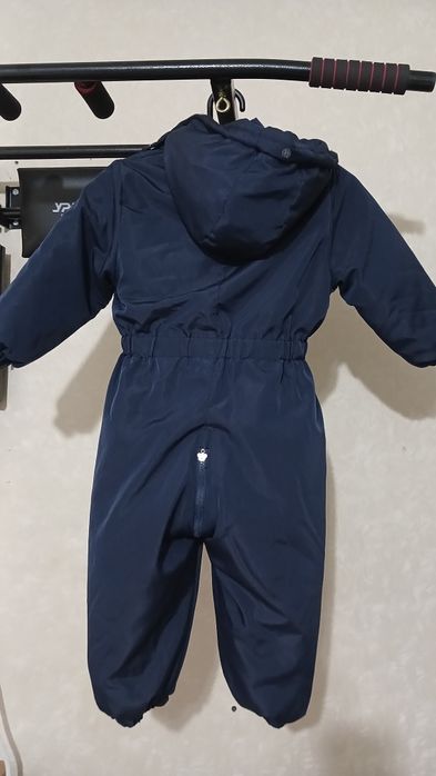 Детский зимний комбинезон.