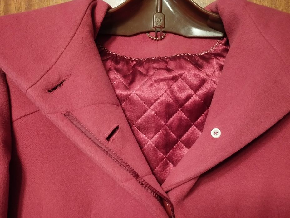 Кашемировые полупальто, размер  48-50 в отличном состоянии