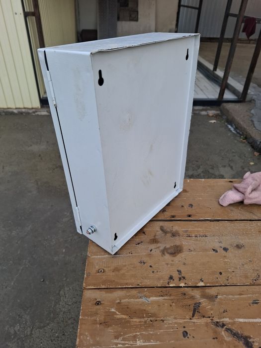 Продам ящик под электро счётчик