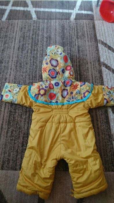 Комбинезон на девочку