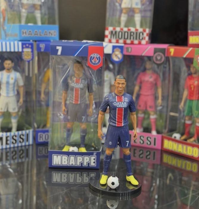Големи фигурки Lamine Yamal, Lionel Messi, Neymar Jr, Haaland фигурка