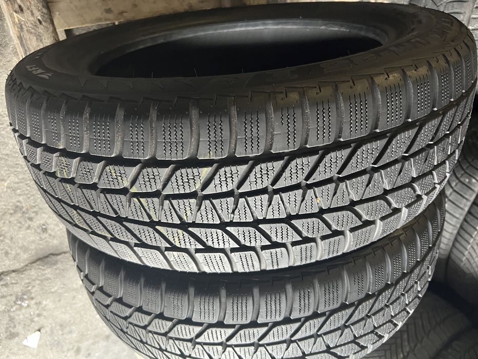 2 anvelope de iarna 205/55/17 Bridgestone Runflat 6.6 mm!