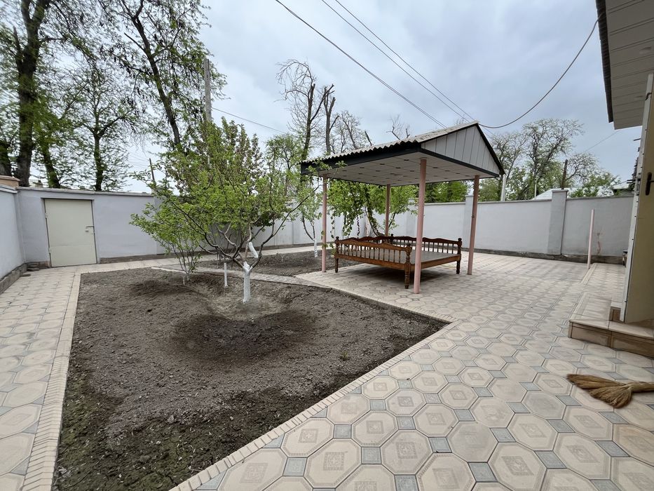 Ваида ховли уй сотилади