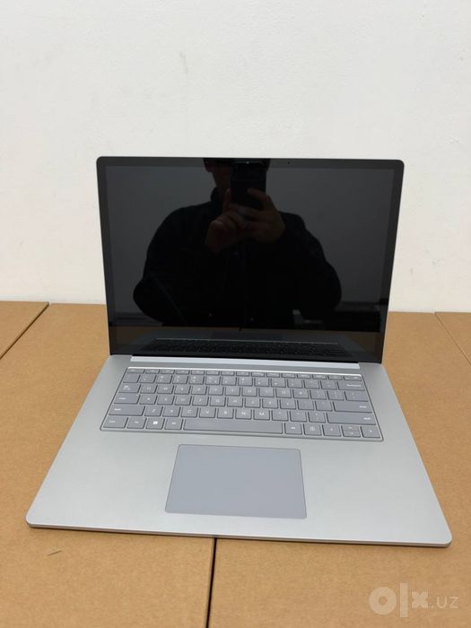 Microsoft Surface Laptop5/i7 12th Gen/8 gb ram/256 gb ssd/15,0 2K Touc