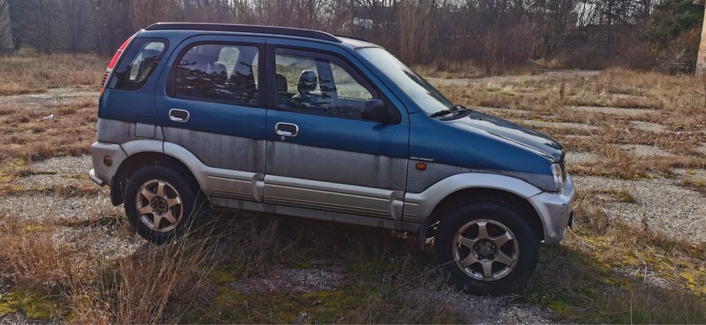 Дайхатсу териус на части