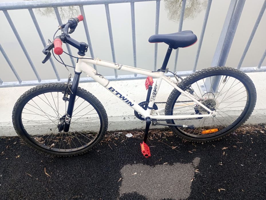 Vind bicicleta pentru copii B'twin