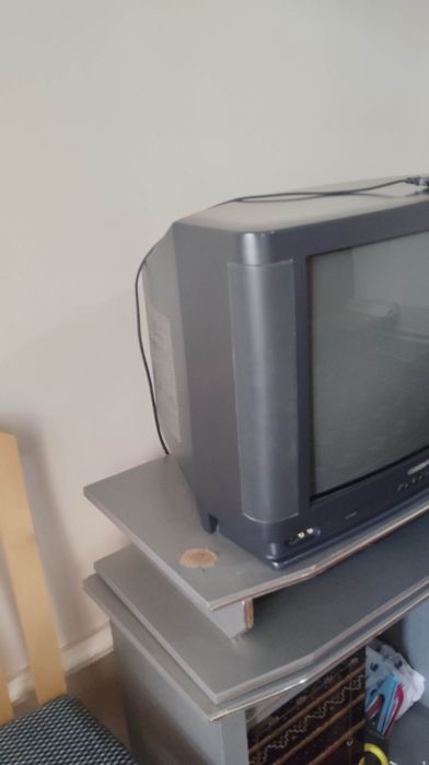 Маленький телевизор