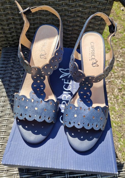 Сандали Caprice естествена кожа 39