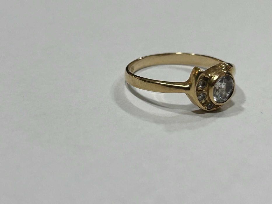 Златен пръстен 14 к 585 / 2,44 гр.