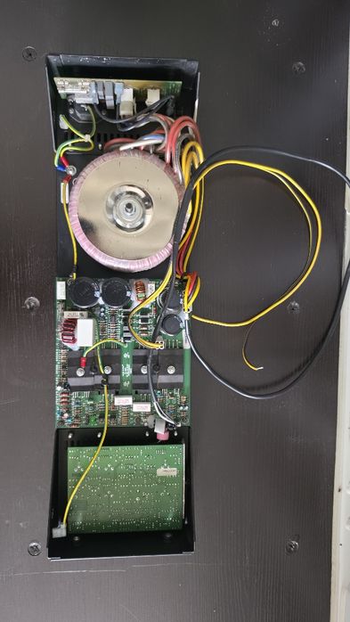 Vand modul Amplificare Bass Mackie  SWA1501