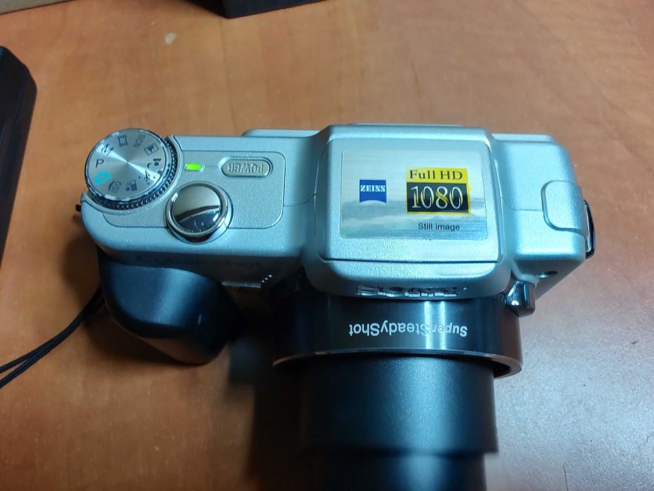 Aparat foto Sony Cyber-shot DSC-H10 complet card acumulator incarcator