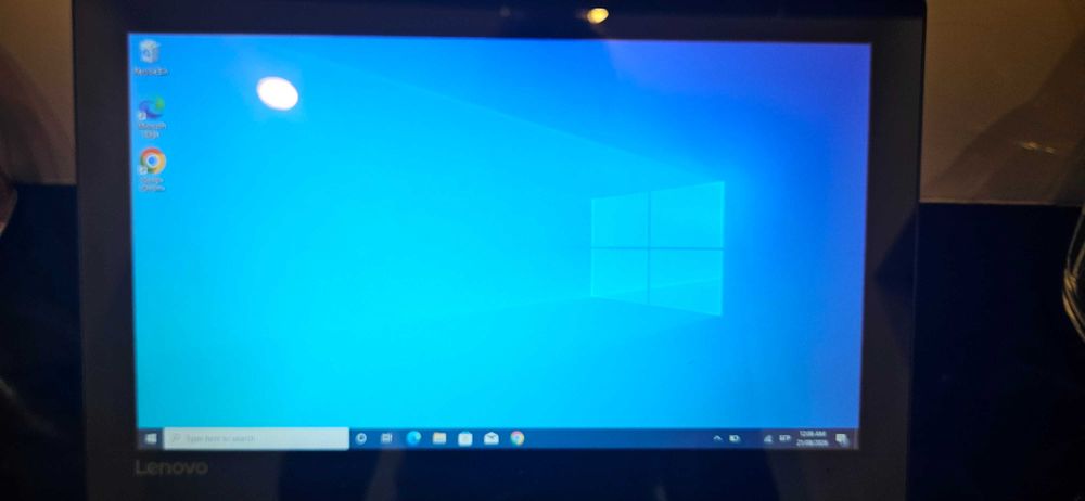 Лаптоп Lenovo Yoga 310