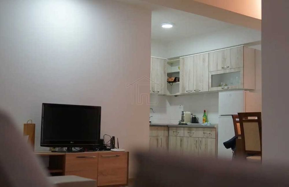 Дава се под наем Двустаен апартамент в Пловдив, Младежки Хълм - 58 кв.м за 229.5 € - Снимка #1