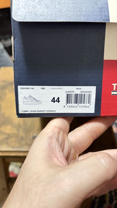 Adidasi Tommy Hilfiger 44 noi