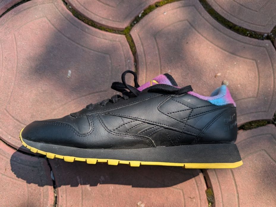 Adidasi reebok Reebok Classic Leather Smiley 50th Anniversary Black eur 41