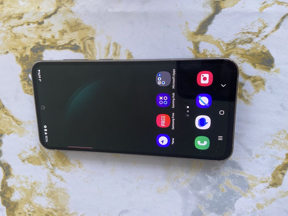 Продам телеофн Samsung