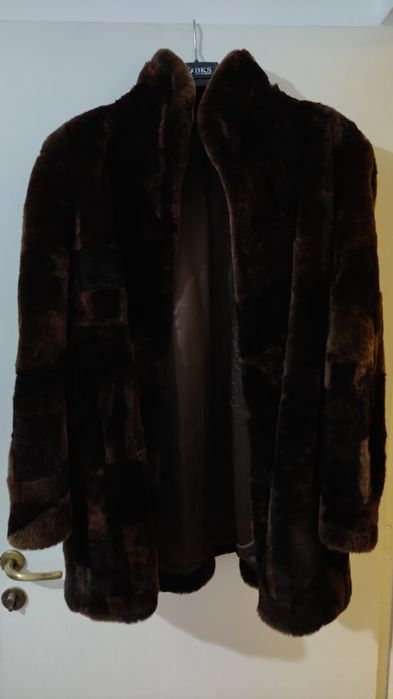 Vând haina naturala de blana mouton dore