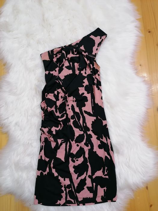 Пролетни рокли различни модели