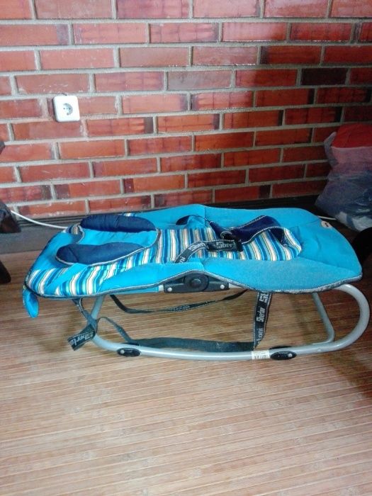 Шезлонг-люлка мече