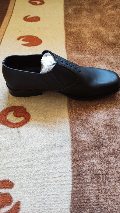 Мъжки  обувки  номер 47