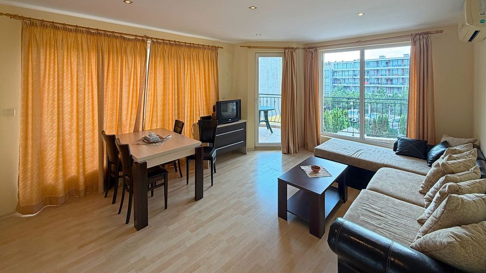 Продава се Тристаен апартамент в Свети Влас - 110 кв.м за 1091 €/кв.м - Снимка #2