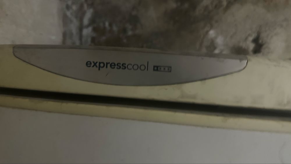 Lg холодильник срочна !!!