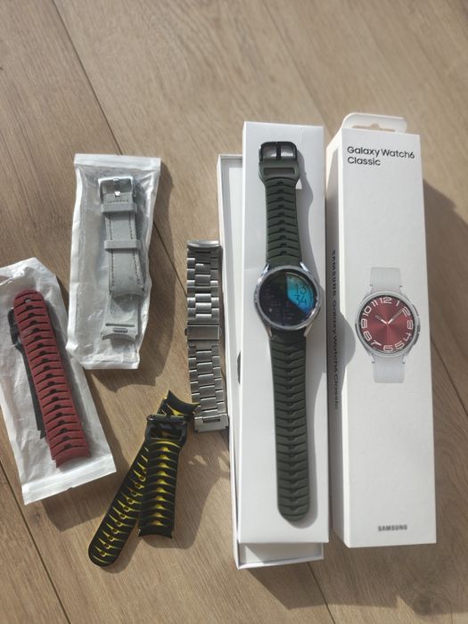Vand Samsung Galaxy Watch 6 Classic 43 mm LTE