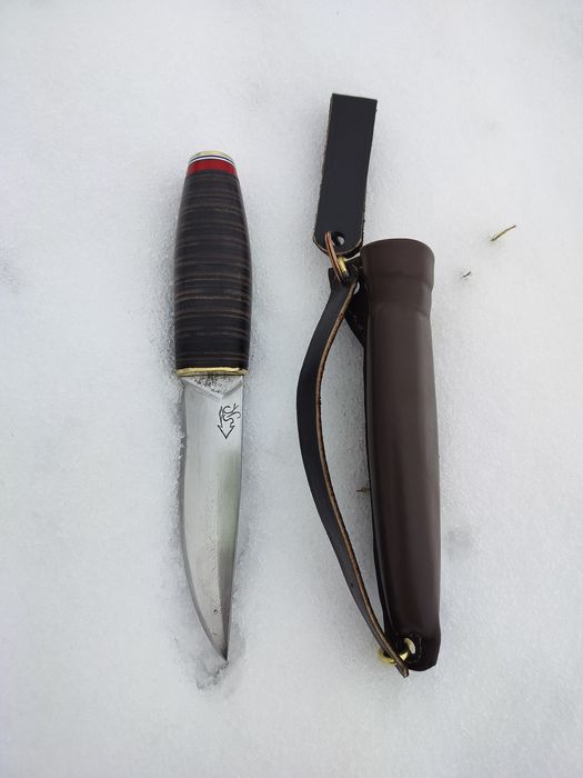 Cuțite de vânătoare făcute  manual