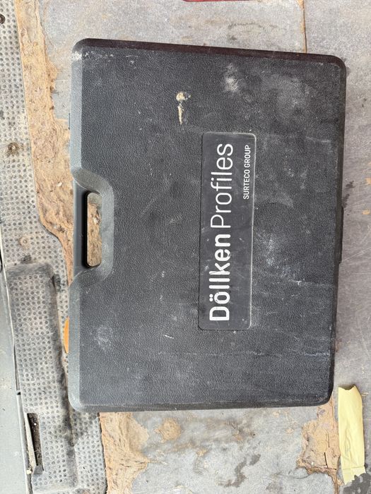 Dollken  ghilotina plinta