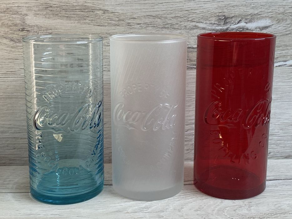 Чаши на Кока Кола