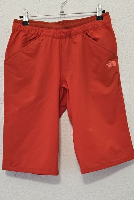 Дамски оригинални къси панталонки.  Като нови.   THE NORTH FACE