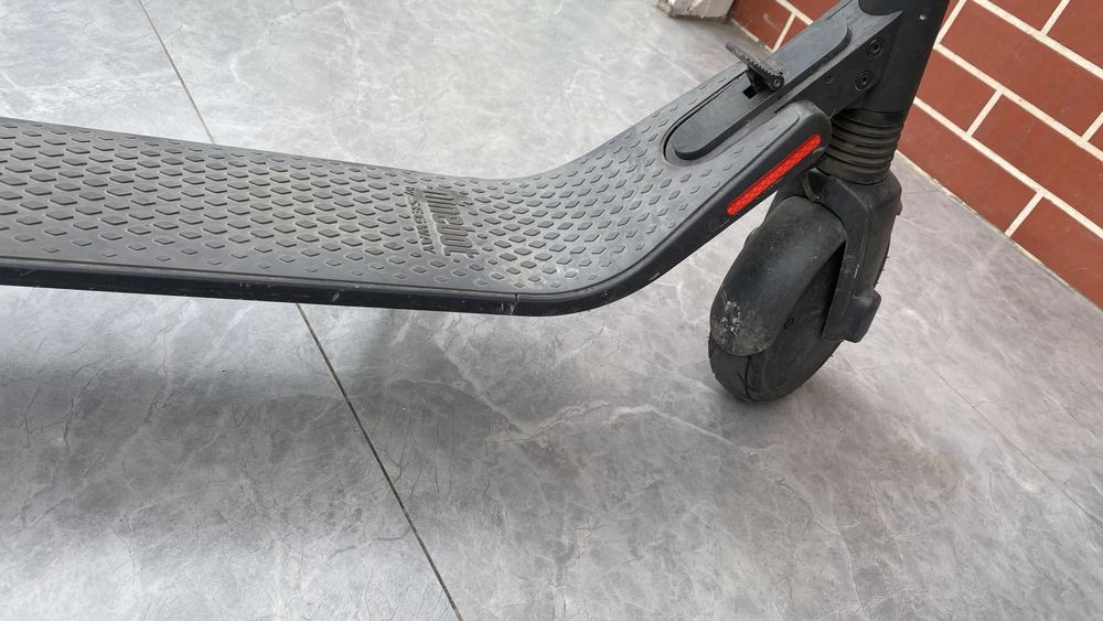 Электросамокат ninebot