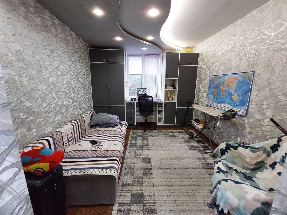 Продам трёхкомнатную квартиру