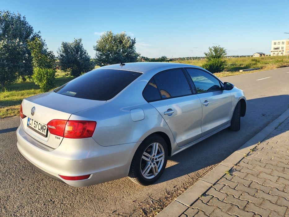 VOLKSWAGEN Jetta 2011 — imagine 2