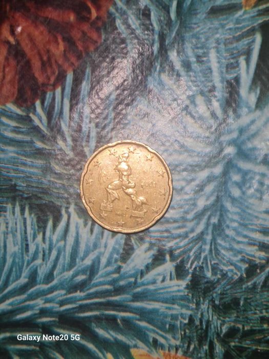 Vând diferite monede de colecție