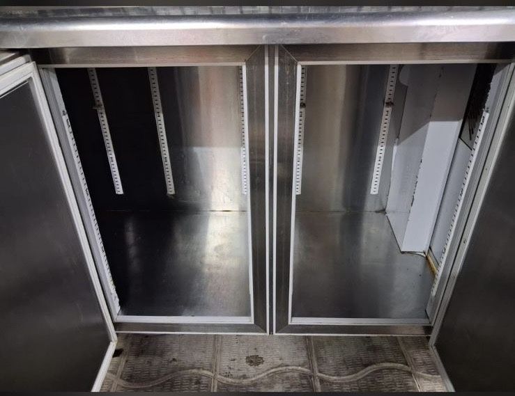 Холодильный стол Polair б/у