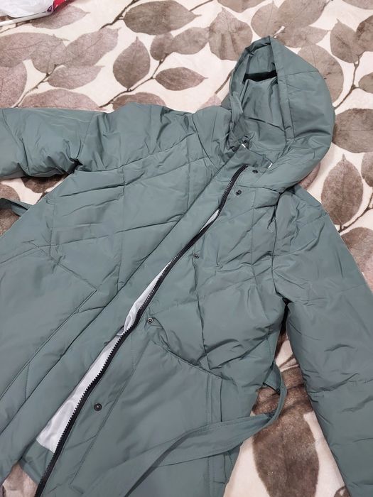 Продам куртку, состояние новой