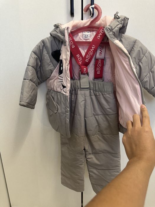 Продам детские комбинезоны и куртки