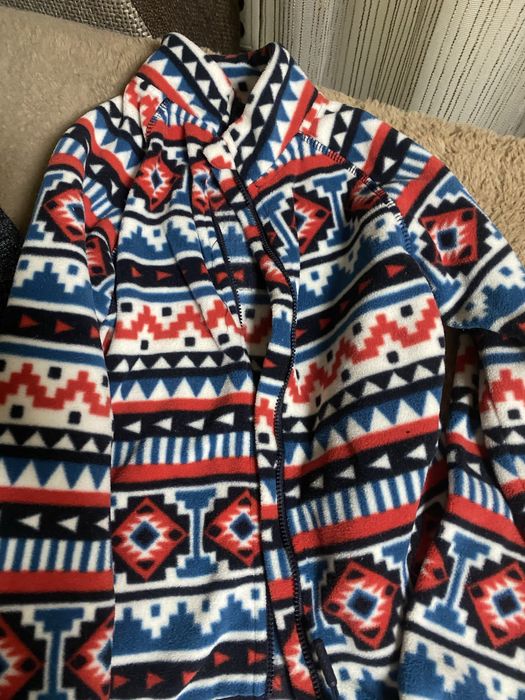 Кофты на замке на мальчика лет 8-9