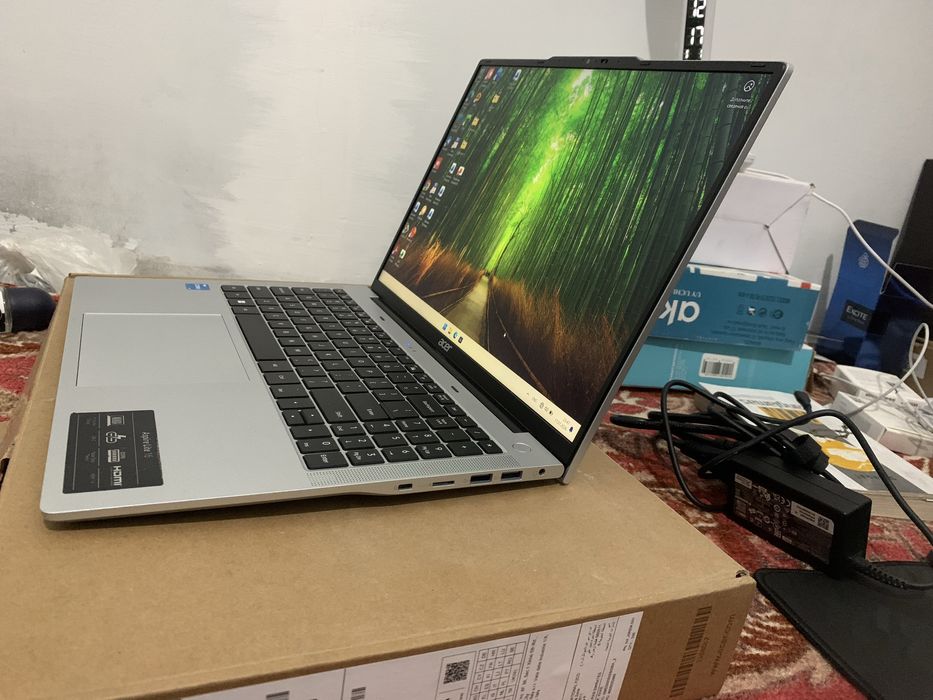 Noutbuk Acer Aspire Lite 16" sotiladi yangi. Yaqinda olingan.