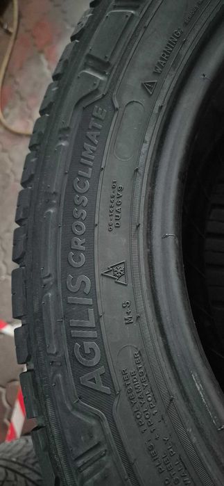 anvelope Michelin,Goodyear,Uniroyal  215/60/17C vara,m&s,iarna