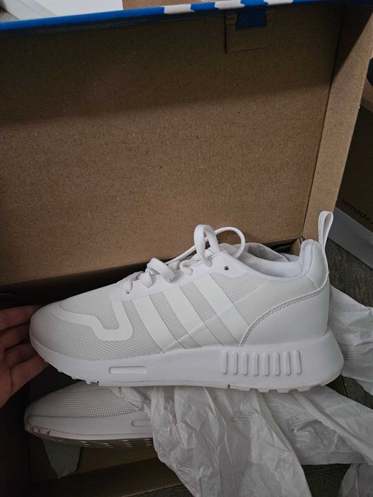 Кроссовки Adidas,  оригинал