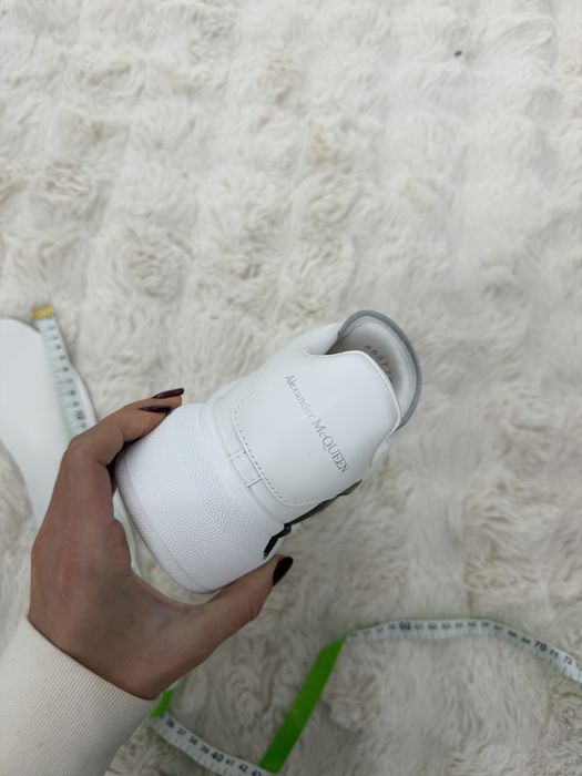 Оригинални сникърси Alexander McQueen